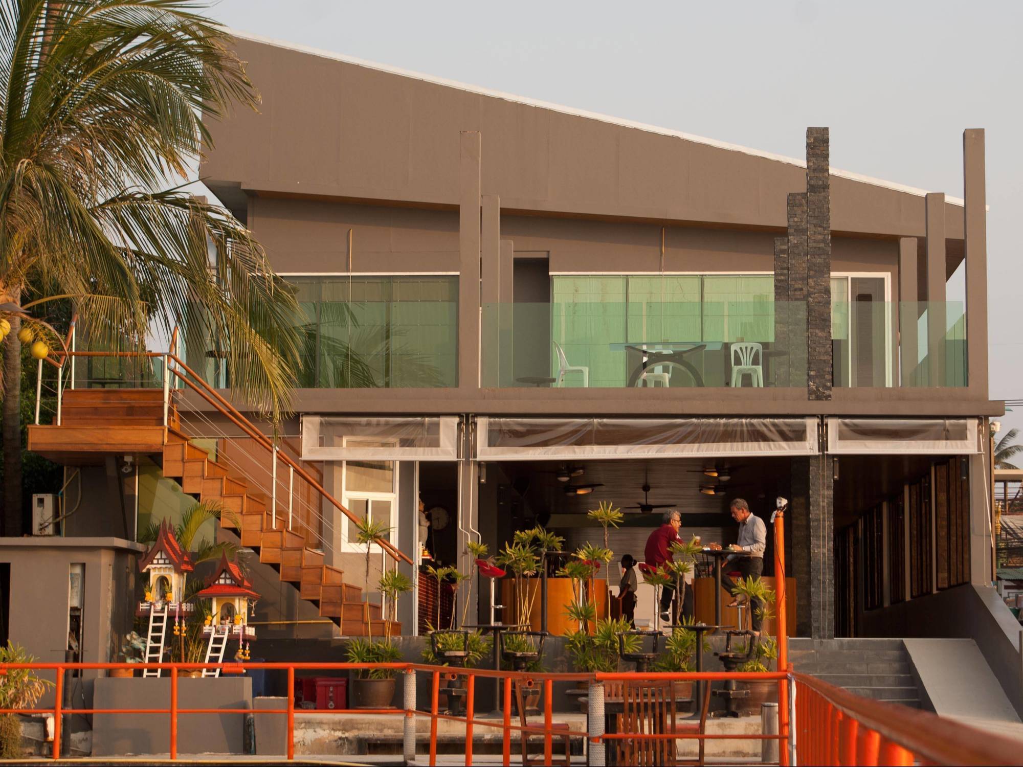 Marina Residence Bang Rak Beach  Exteriör bild